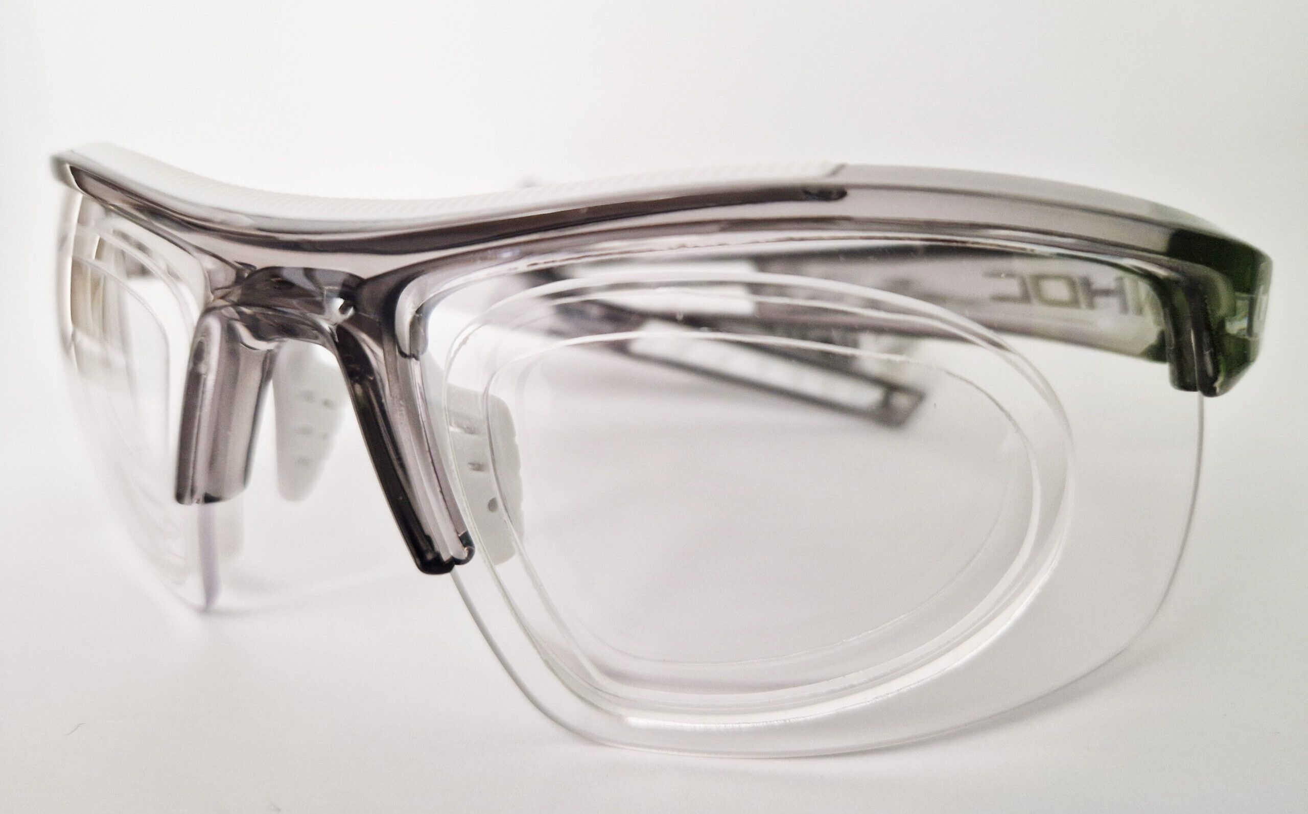 Verglasung Sportbrille und Schwimmbrille 